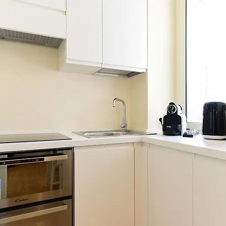 Bright And Comfy 3 Bedroom In Monti Appartement