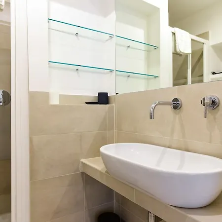 Bright And Comfy 3 Bedroom In Monti