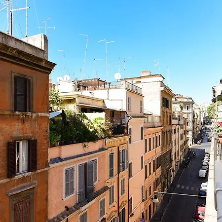Apartment Bright And Comfy 3 Bedroom In Monti Rome